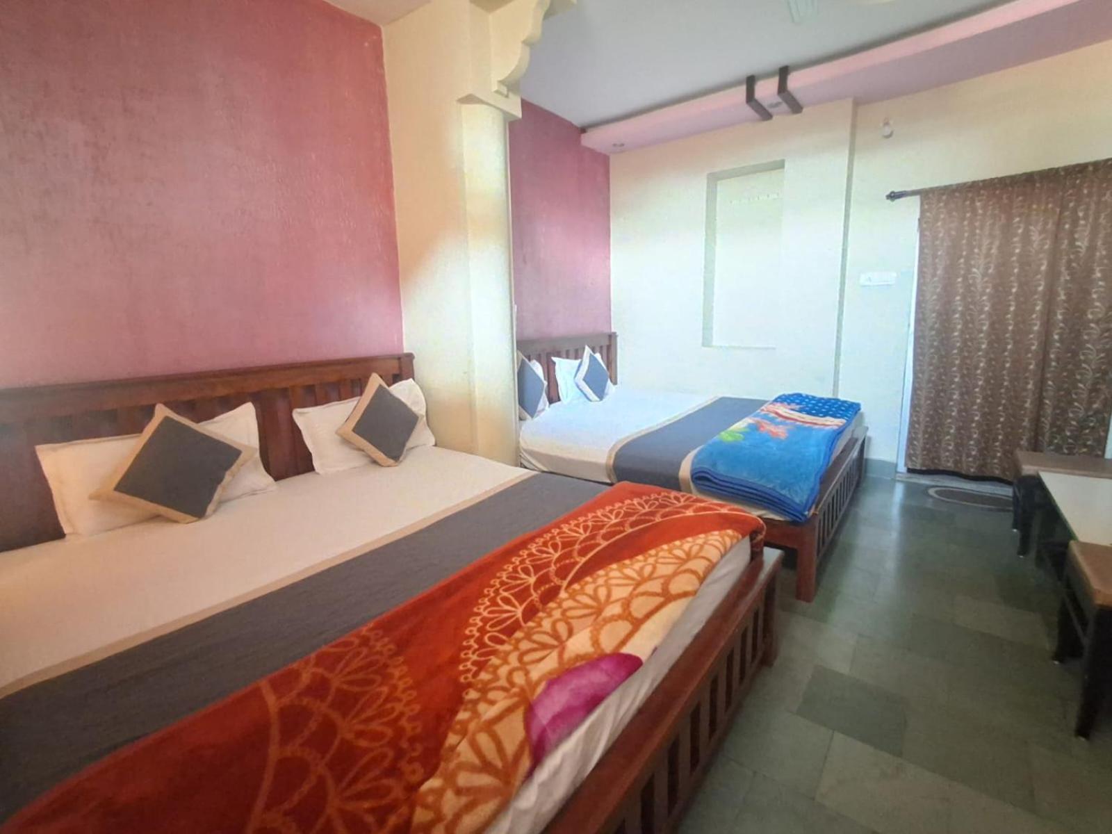 Hotel Om Pushkar Exterior photo